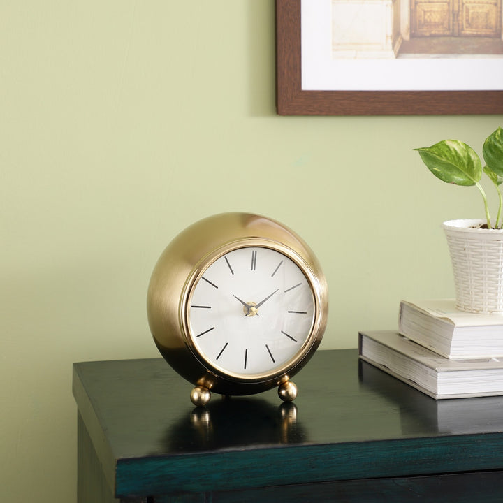 Expobazaar Gold Round  Seraphic Veil Desk Clock