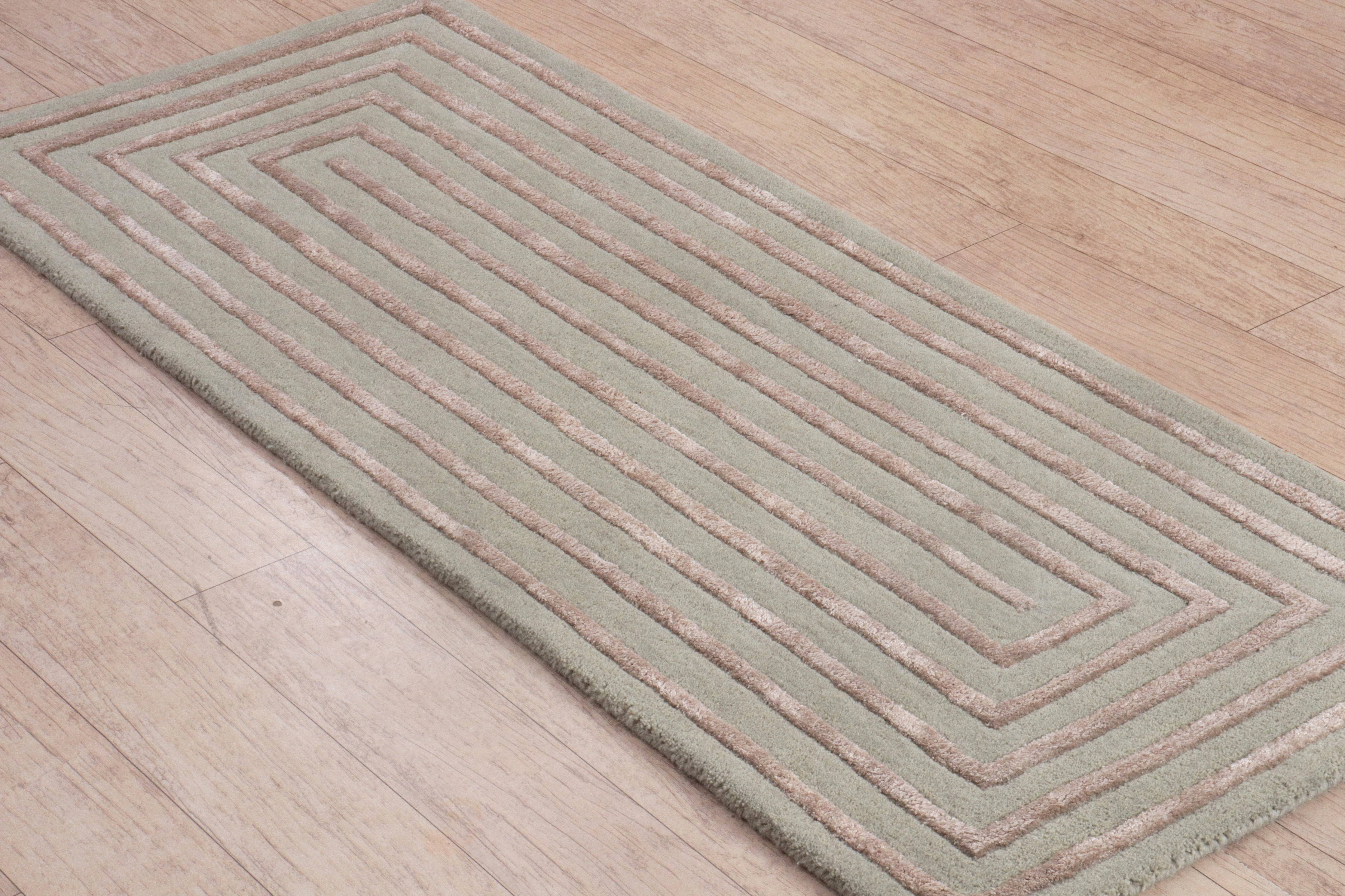 Mystical Labyrinth the Enchanted Trail | Hand-Tufted Wool-Viscose Hallway Maze