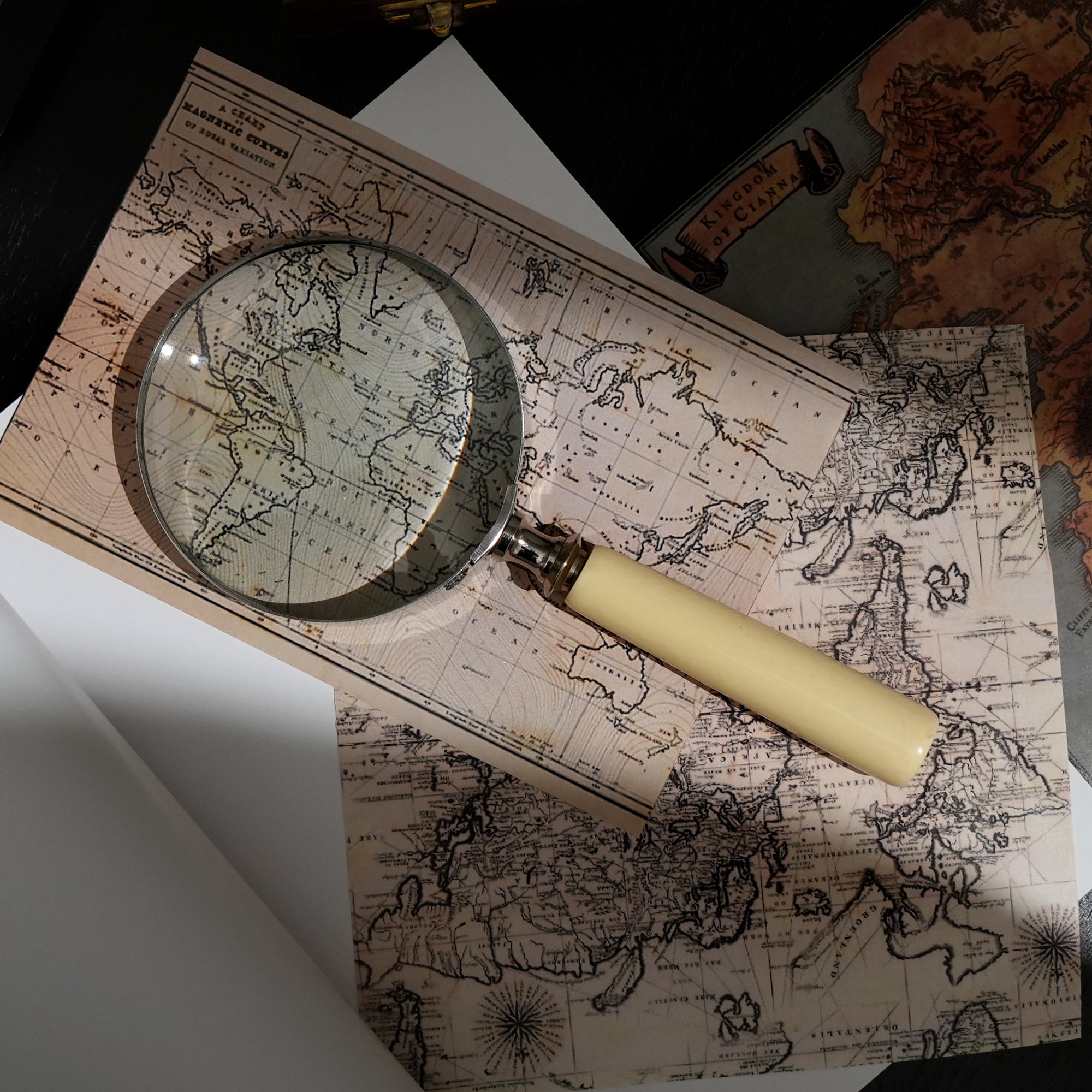 Decorative Stone Magnifier Elegant White Accent Piece