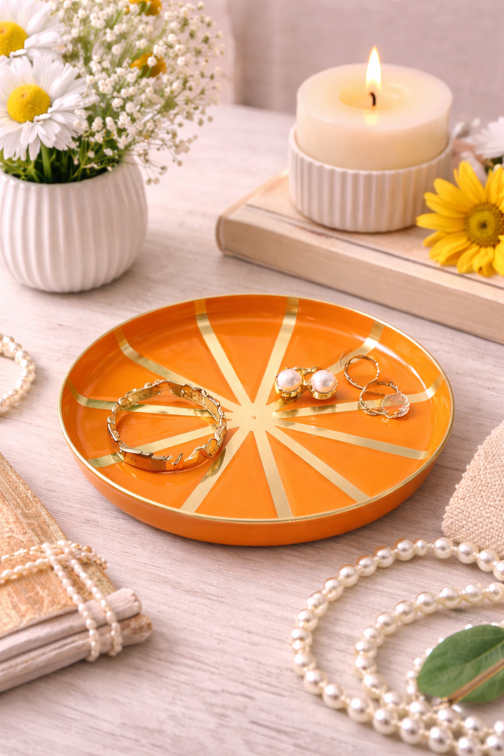 Round Shaped with Golden Stripes enamel  Tray