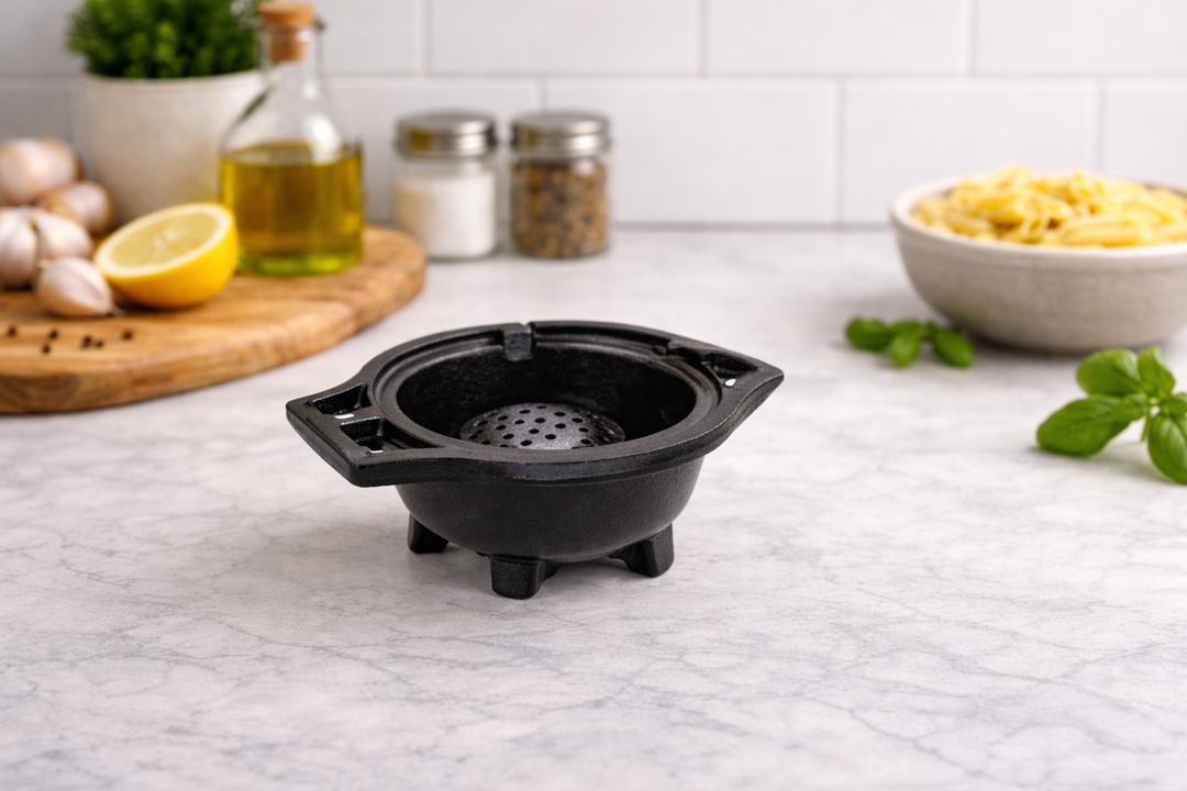 Metal Small Cauldron Burner with Handle for Pooja