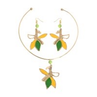 Handcrafted Verdant Flare Brass Pendant with Earrings