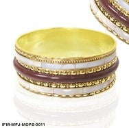 Handcrafted Sizzling Fantasy Bitter Chocolate & Pearl Bangle