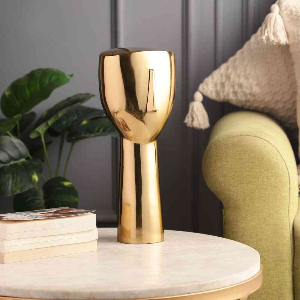 Simple Elegance Decor Accent | Unique Piece for Contemporary Spaces