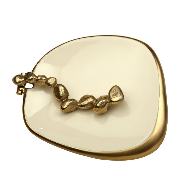Shakti Shringar: Stone Enamel Napkin Holder for Luxe Dining Elegance