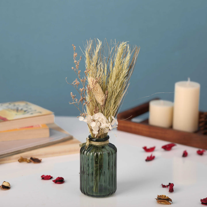 Sherrie Lilac Bloom Elegance | Delicate Lily Arrangement for Modern Decor