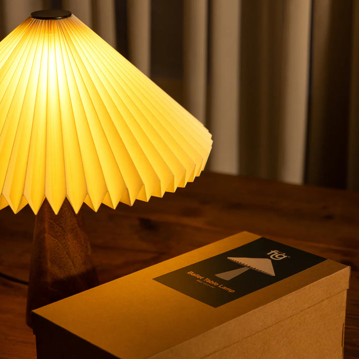 Expobazaar Ballet Table Lamp