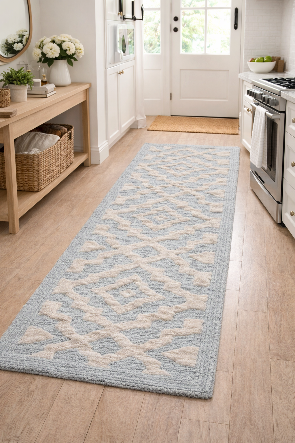 Luxury Filigree Wool & Viscose Hallway Rug