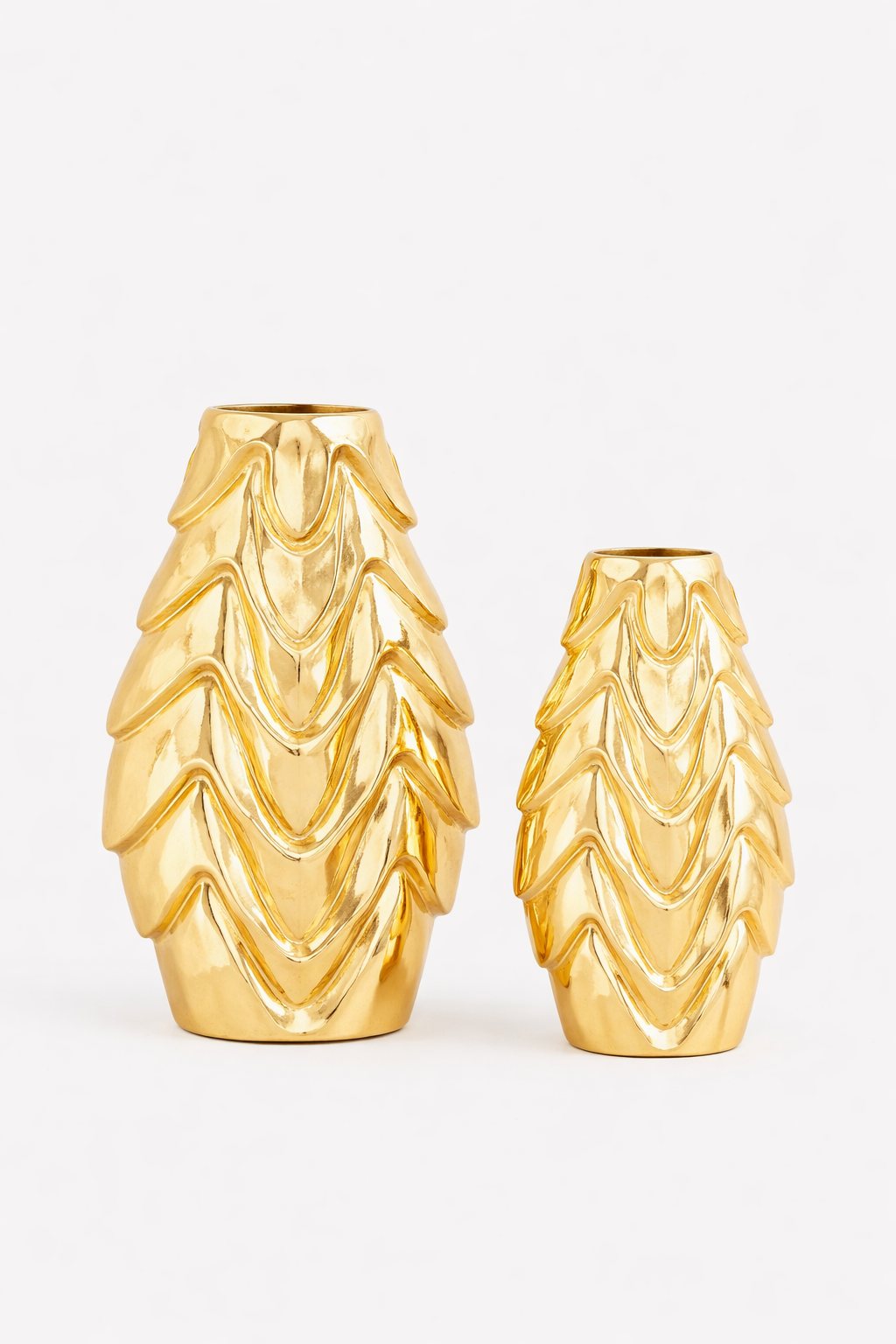 Sona Aluminium Decorative Vase - Modern Indian Elegance