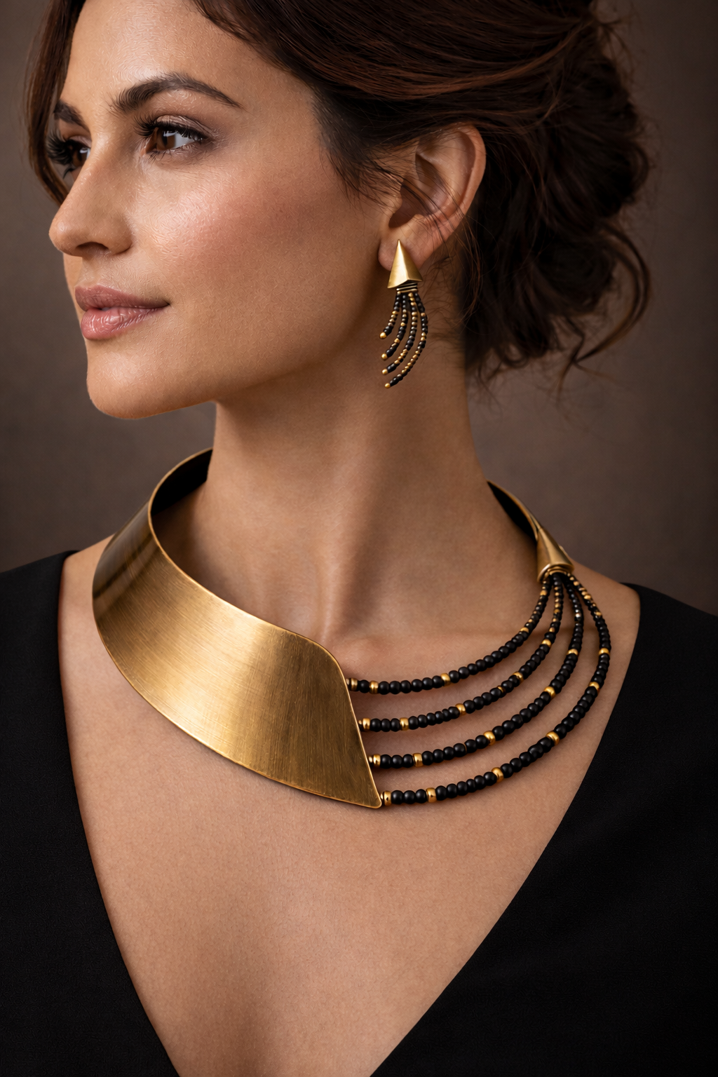 Amazing Trixie: Asymmetric Brass Collar & Earrings Set