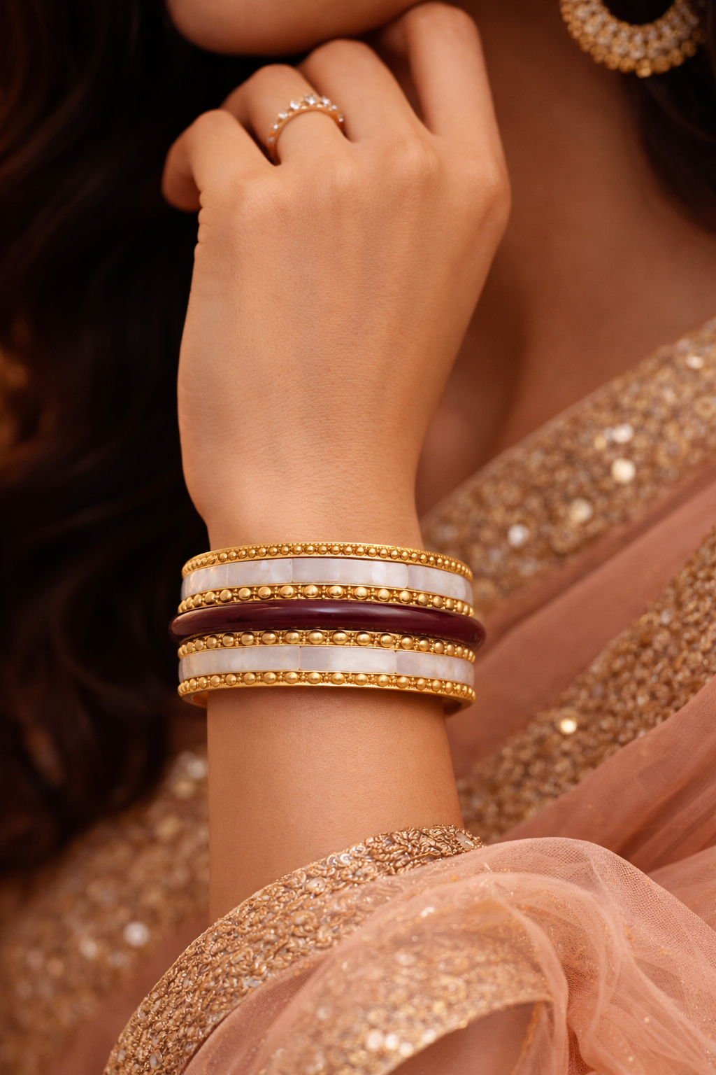 Sizzling Fantasy Handcrafted Chocolate Resin & Pearl Fashion Bangle