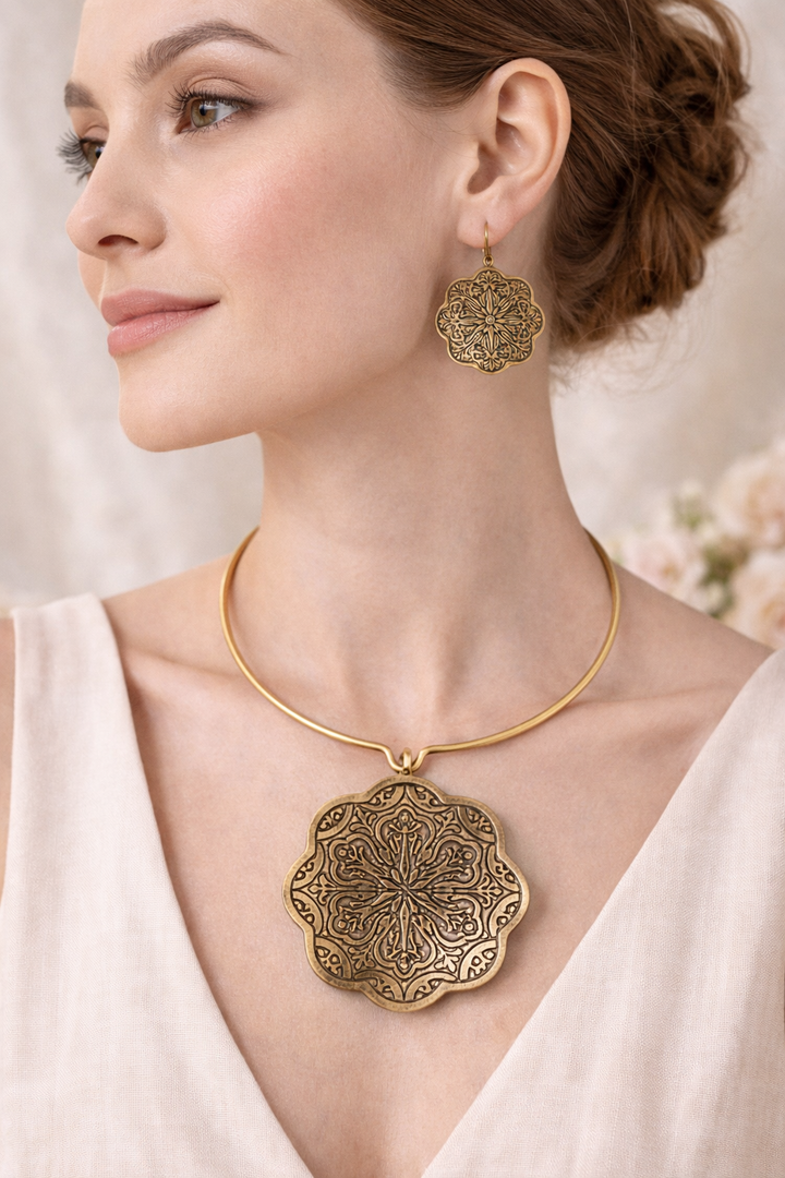 "Zingara Aroma: Vintage-Inspired Brass Jewelry Set with Flower Pendant and Earrings"