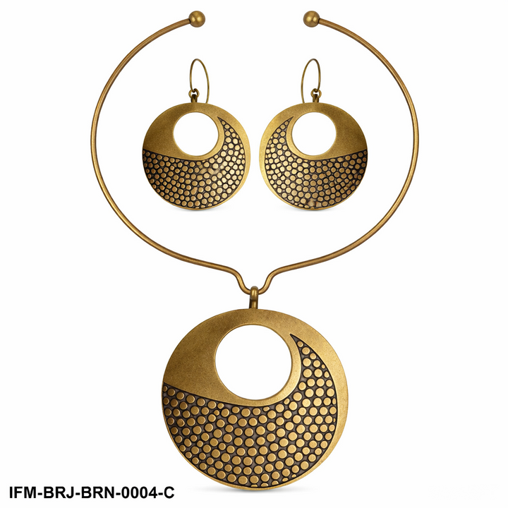 Zingara Pulchritude: Handcrafted Brass Necklace & Earrings Set with Timeless Elegance