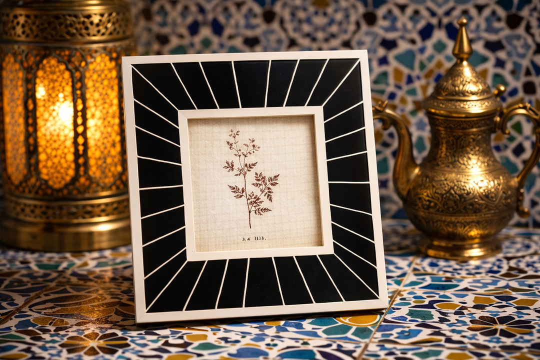 Minimalist Resin Photo Frame 4x4 Black Finish