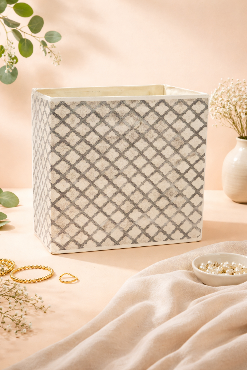 Wooden Carved White Pen Holder Tabletop Organizer