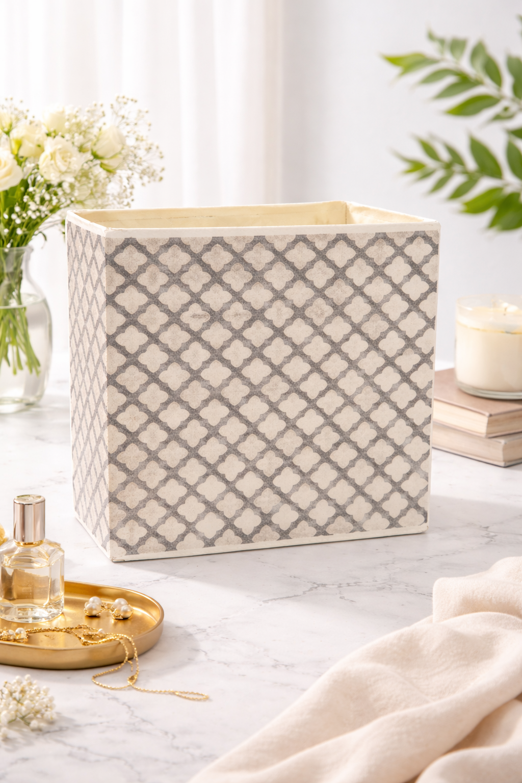 Wooden Carved White Pen Holder Tabletop Organizer