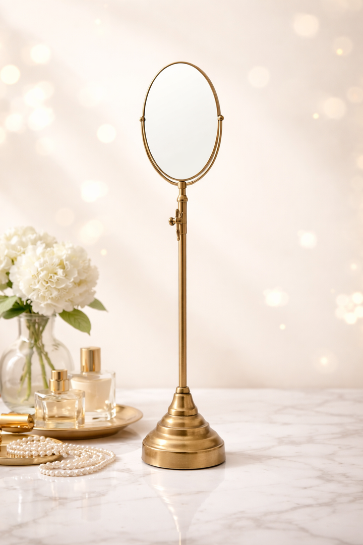 Functional & Stylish Metal Frame Magnifying Glass