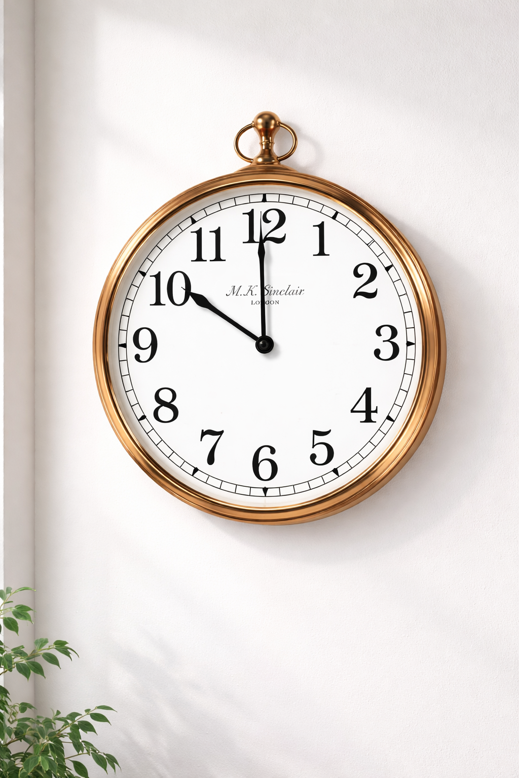 Modern Rose Gold Stainless Steel Clock – Elegant Timepiece for Living Spaces”