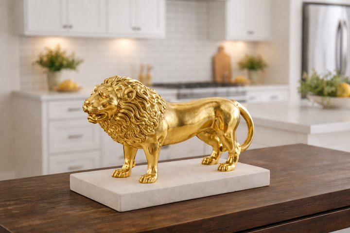 Artistic Aluminium Lion Sculpture for Modern Tabletop Decoration
