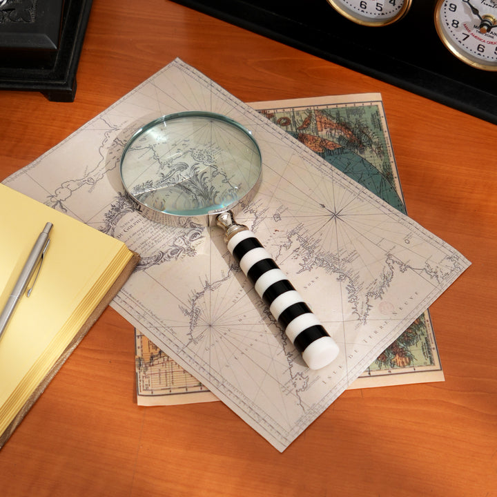 Decorative Stone Handle Magnifier Elegant Black and white Accent Piece