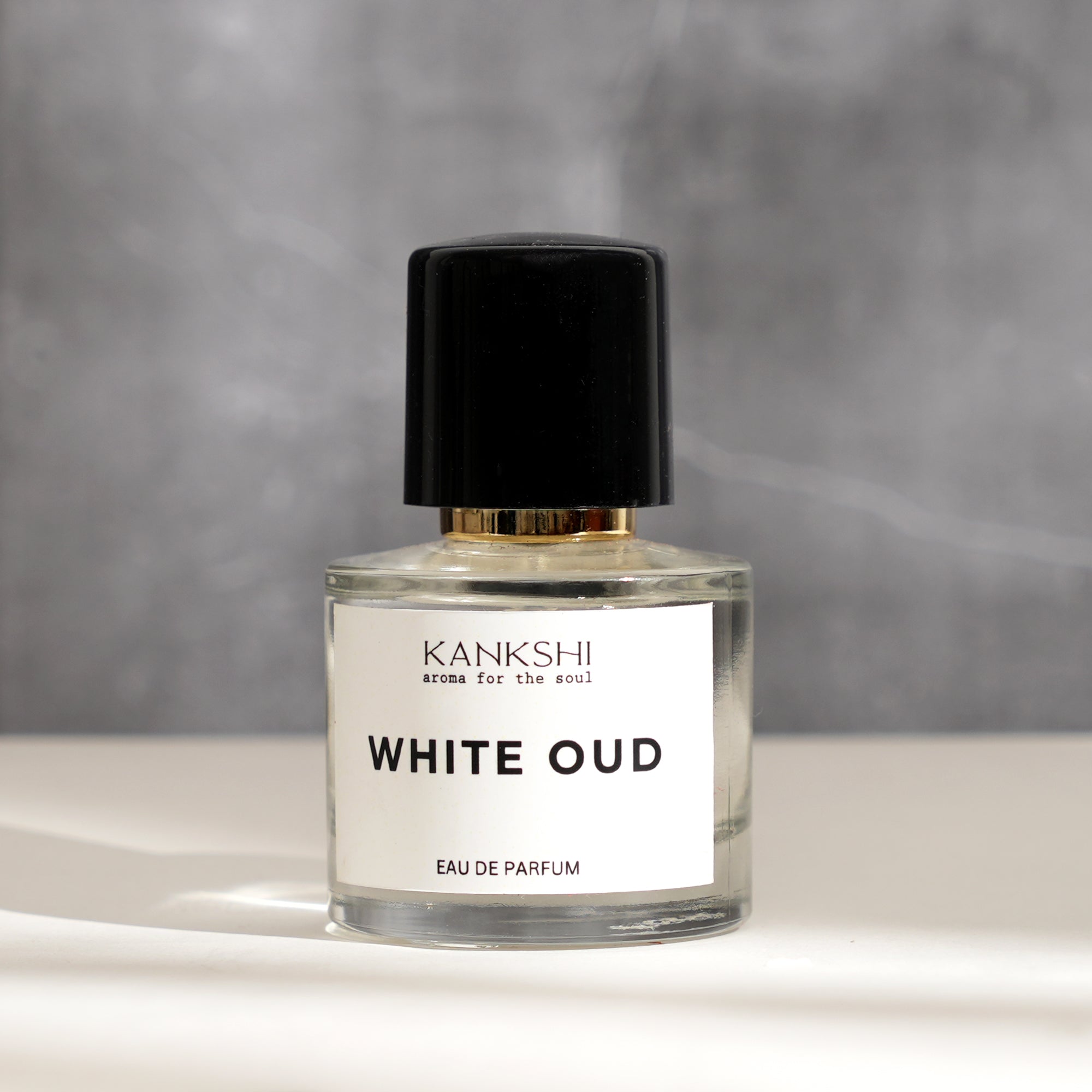 White Oud 30ml Perfume – Elegant & Long-Lasting