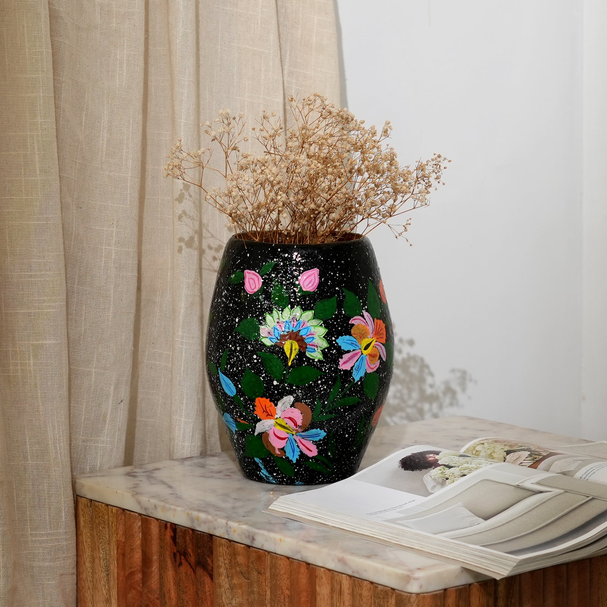 Handcrafted Black Paper Mache Vase S