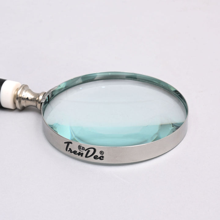 Decorative Stone Handle Magnifier Elegant Black and white Accent Piece