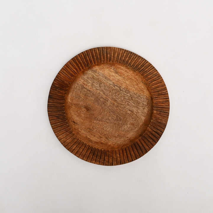 Handcrafted Mango Wood Dinner Plate: Natural Style for Sustainable Dining