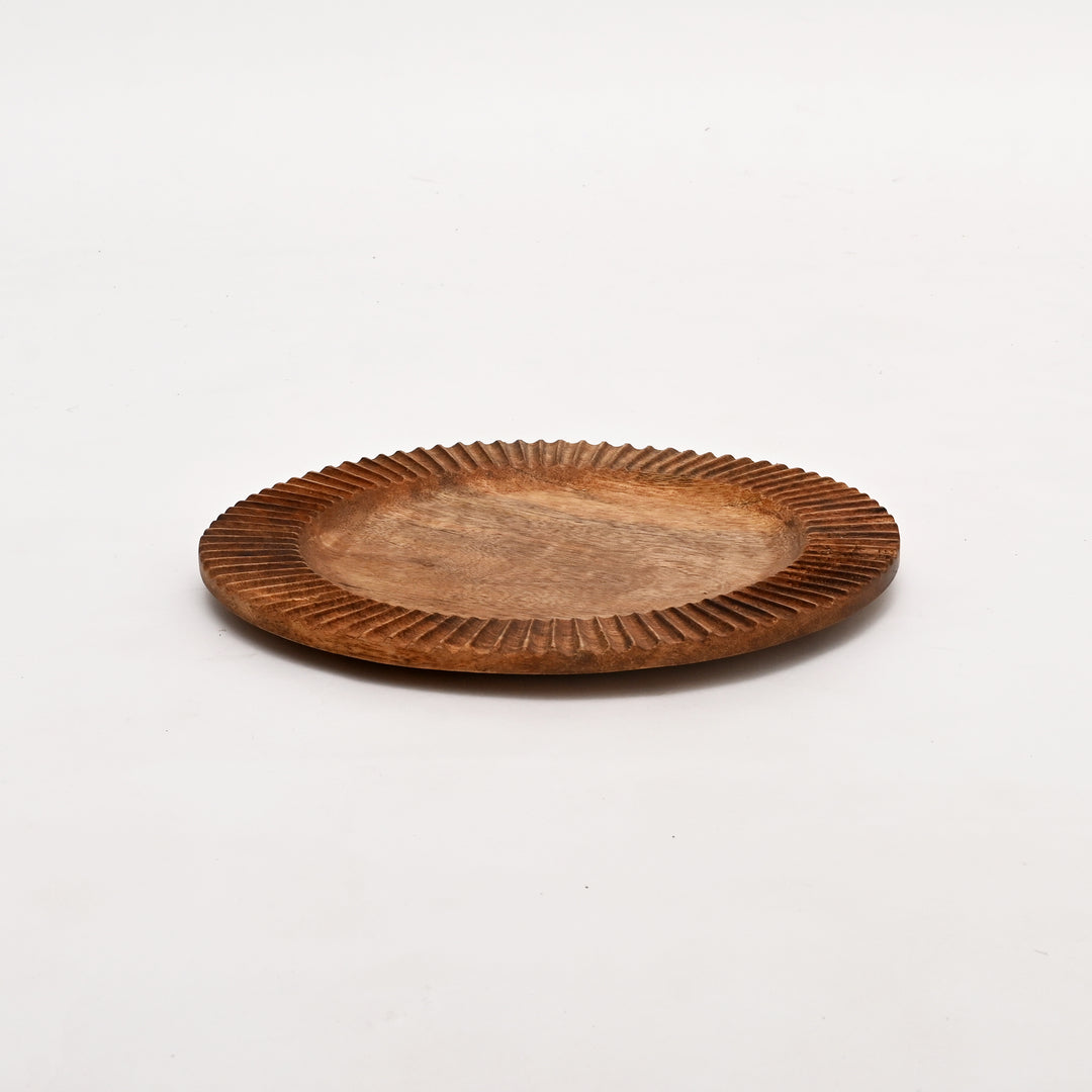 Handcrafted Mango Wood Dinner Plate: Natural Style for Sustainable Dining