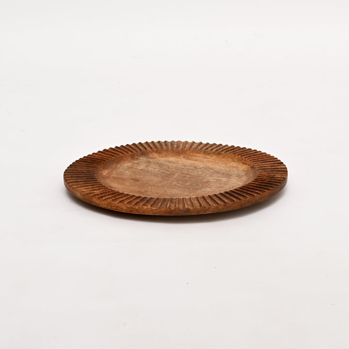 Handcrafted Mango Wood Dinner Plate: Natural Style for Sustainable Dining
