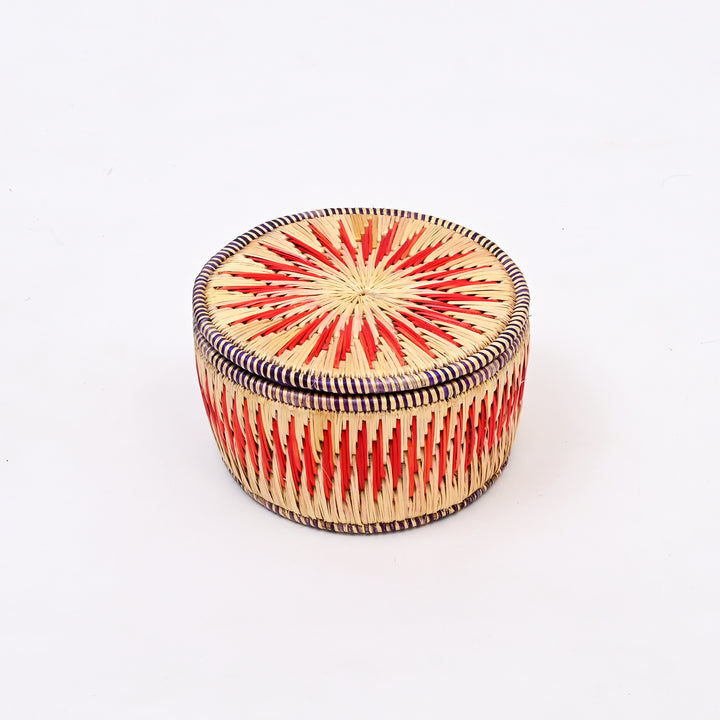 Golden Glow: Handwoven Sikki Grass Casserole Cover