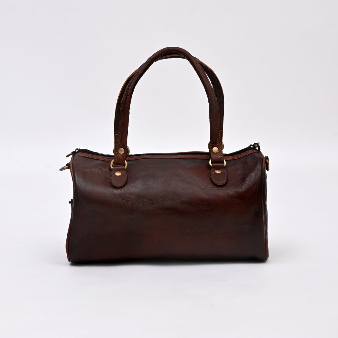 Compact Goat Leather Duffle Bag: Rugged Elegance for Everyday Adventures