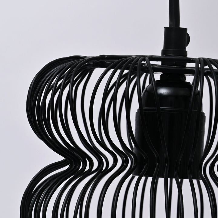 Black Iron Hanging Pendant Light – Sleek Industrial Style Lamp