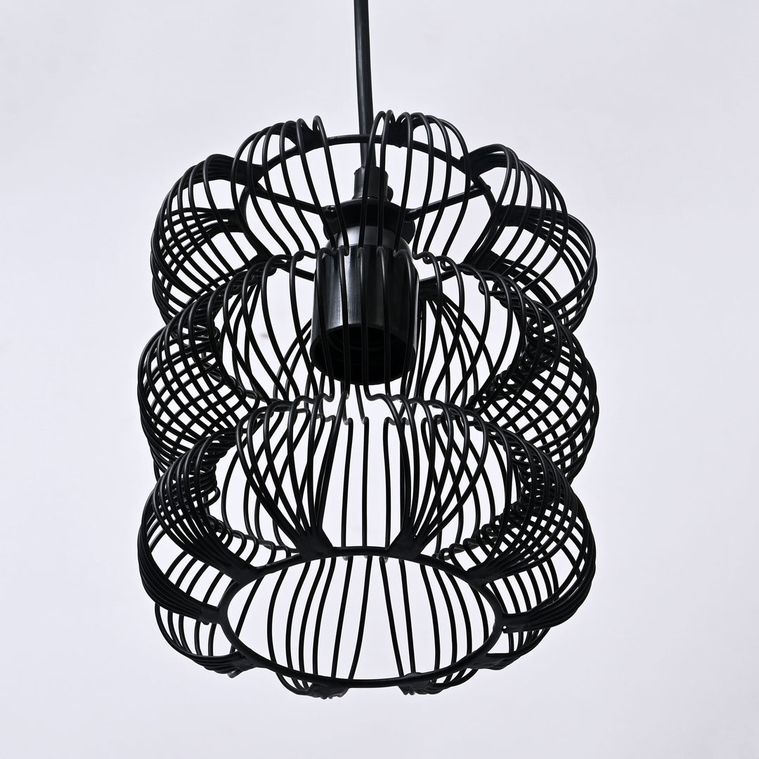 Black Iron Hanging Pendant Light – Sleek Industrial Style Lamp