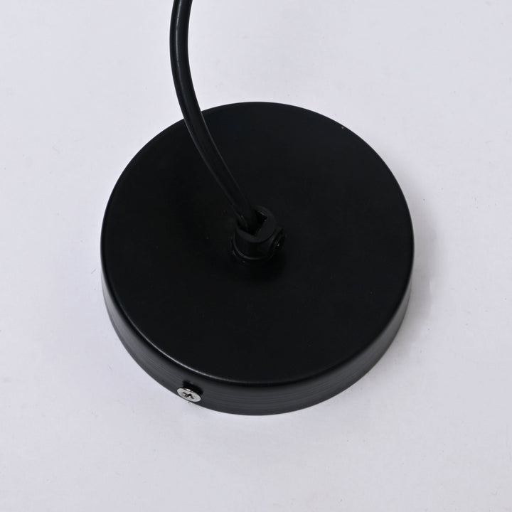 Black Iron Hanging Pendant Light – Sleek Industrial Style Lamp