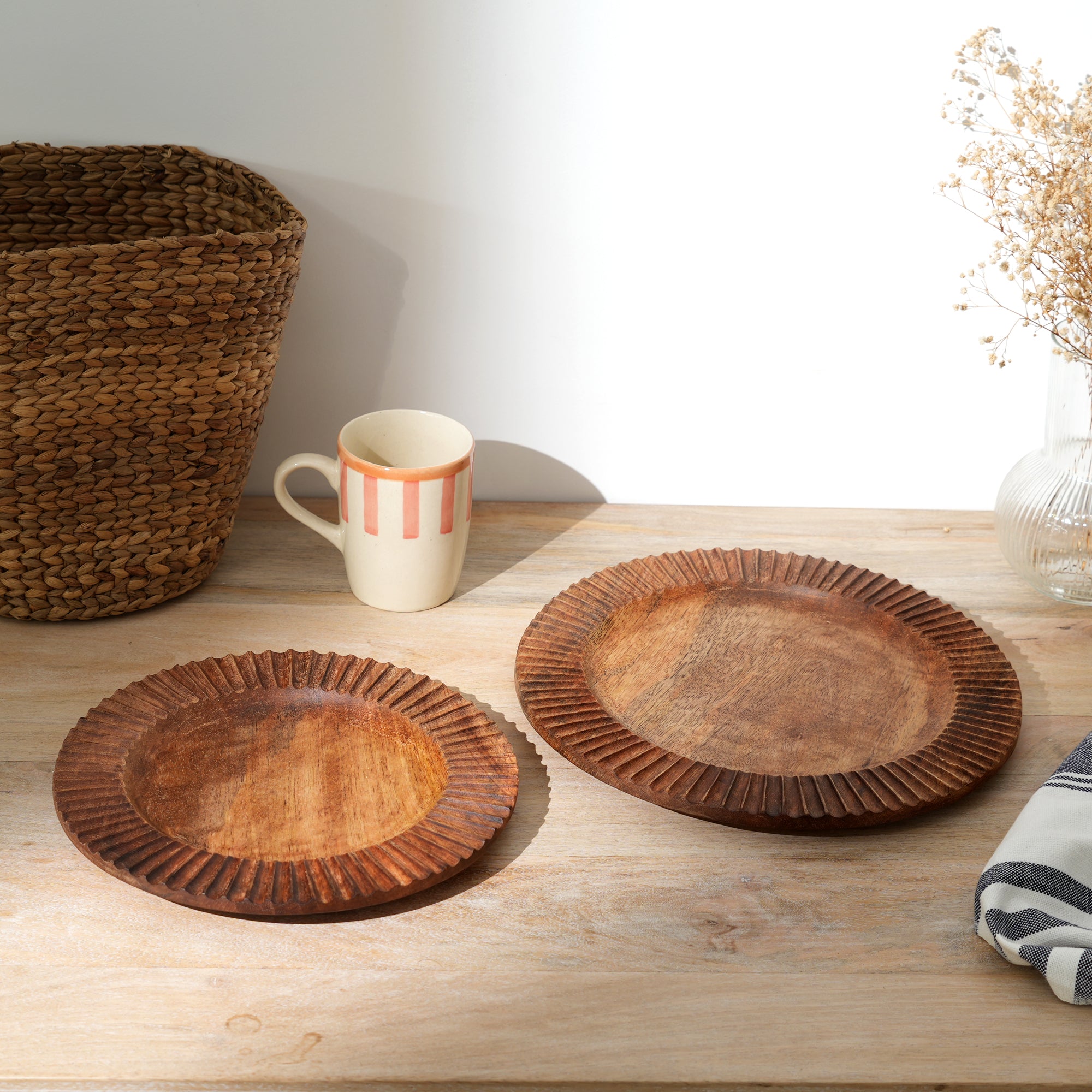Handcrafted Mango Wood Dinner Plate | Small