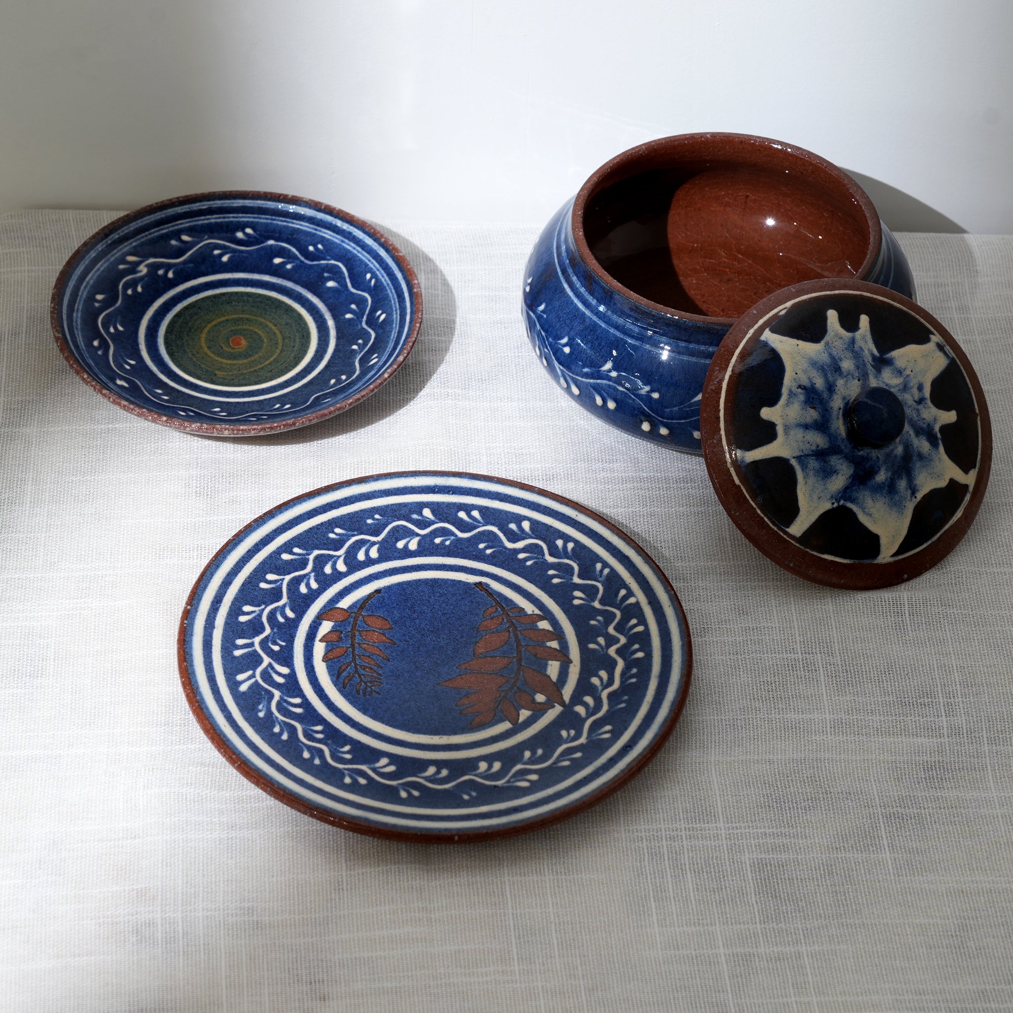 Handmade Terracotta Serving Plate – Blue & White Slip with Glazed Finish