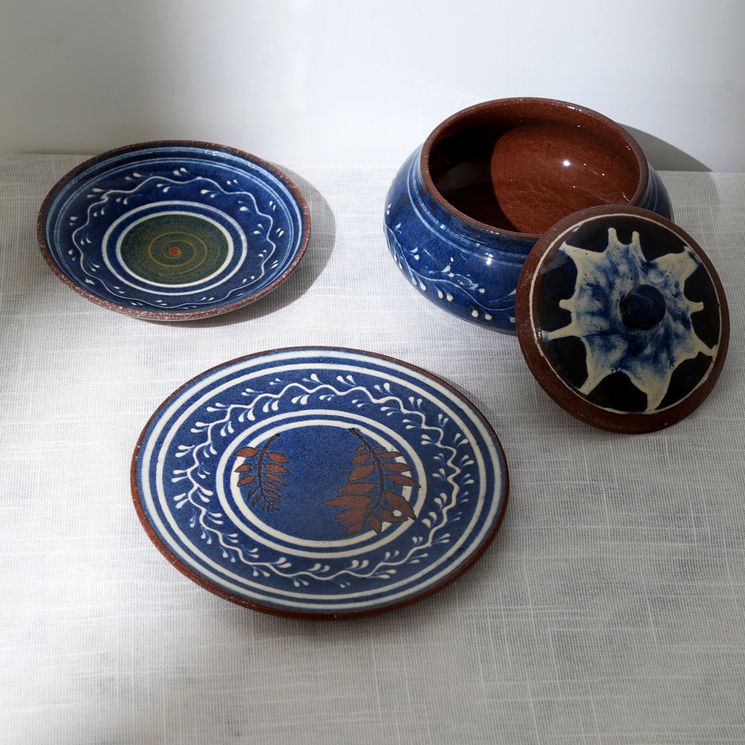 Handmade Terracotta Serving Plate – Blue & White Slip with Glazed Finish
