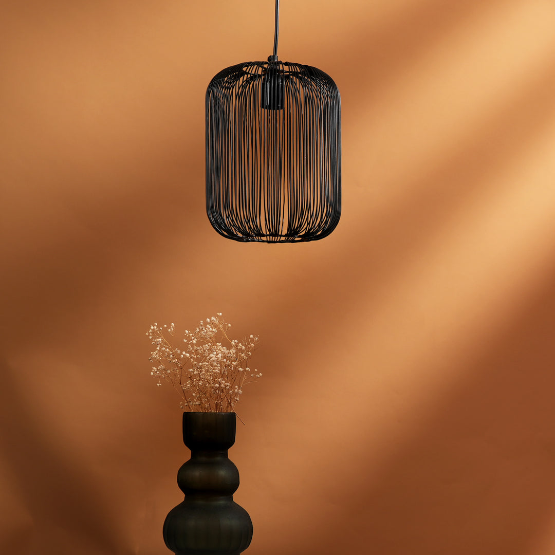 Black Iron Hanging Pendant Light – Modern Industrial Ceiling Lamp