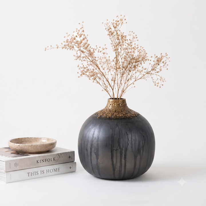 Glass Flower Vase, Black