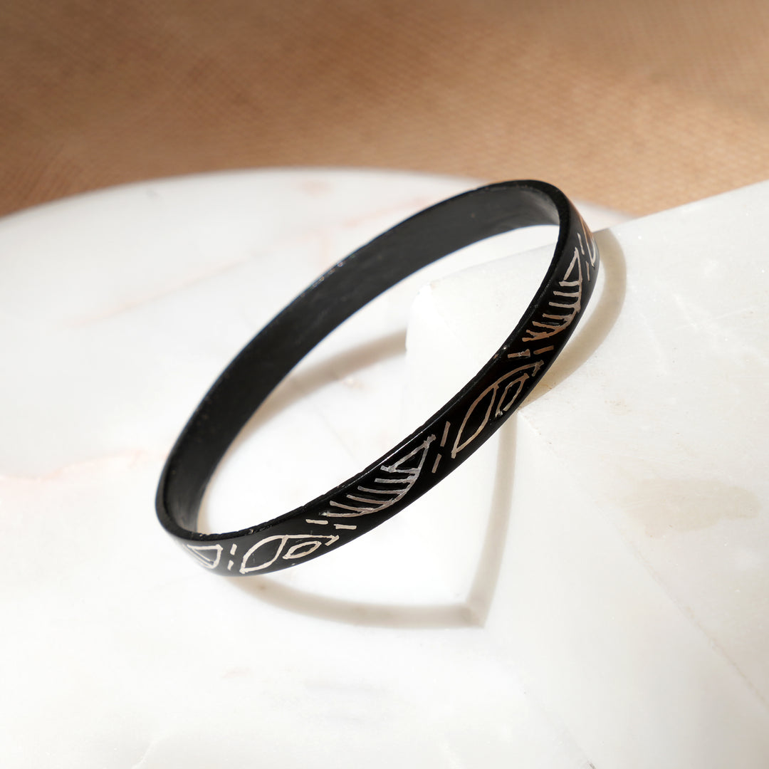 Bangles/Kada | Handcrafted Sculptural Bangles with Silver Inlay