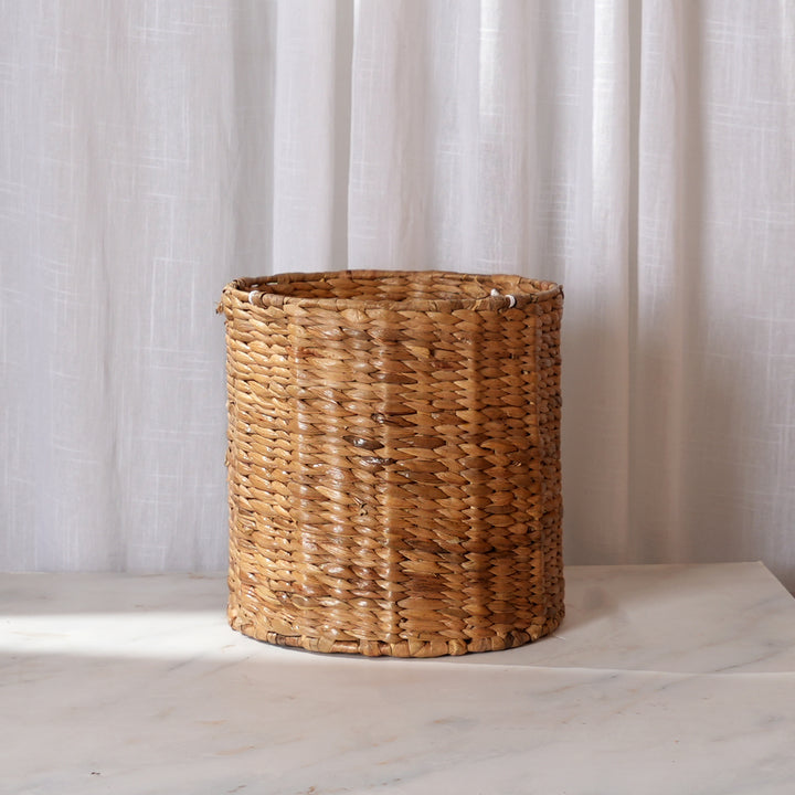 Handwoven Water Hyacinth Planter with Iron Frame – Natural Elegance for Indoor Spaces