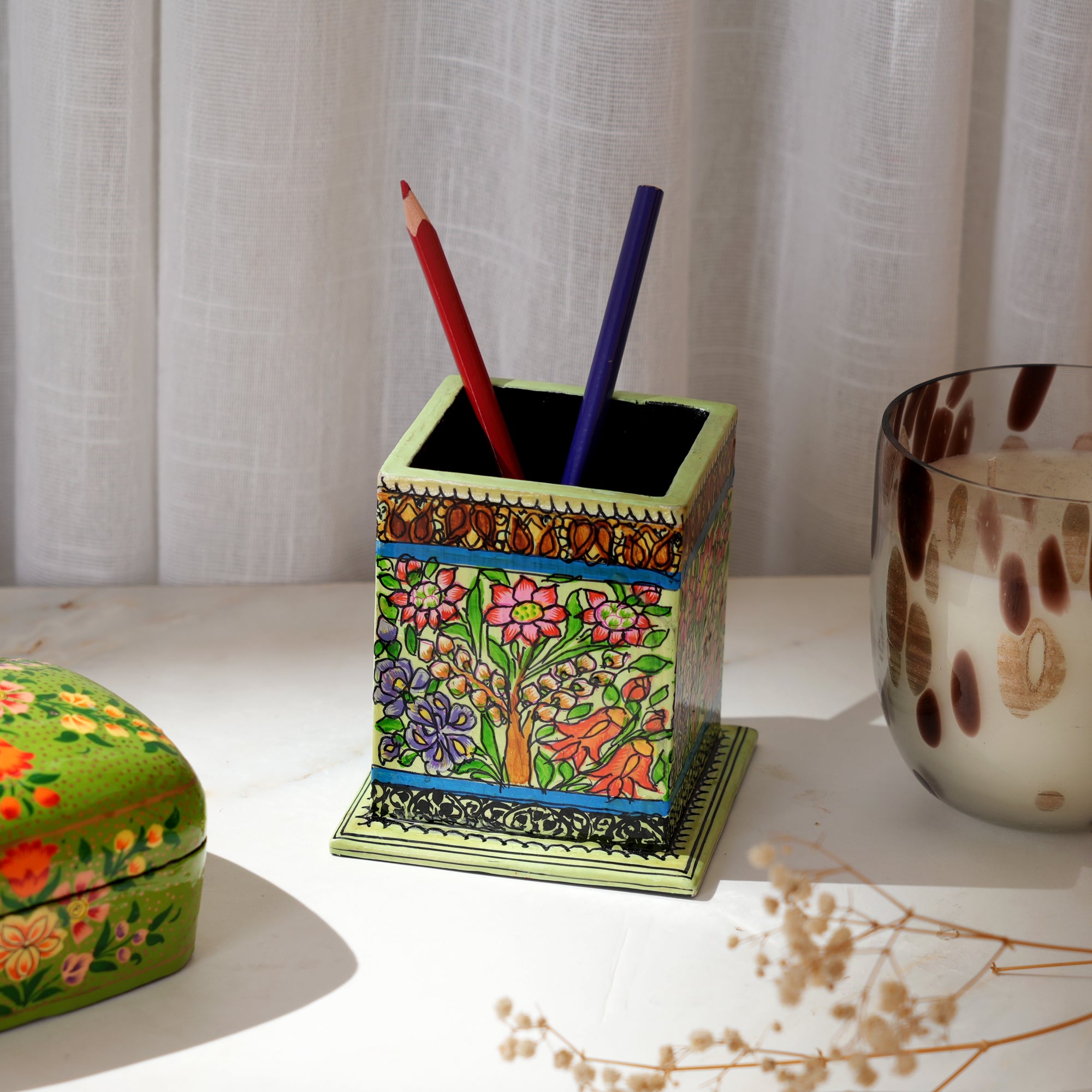 Eco-Friendly Paper Pulp Pen Holder - Sustainable Desk Organizer Office