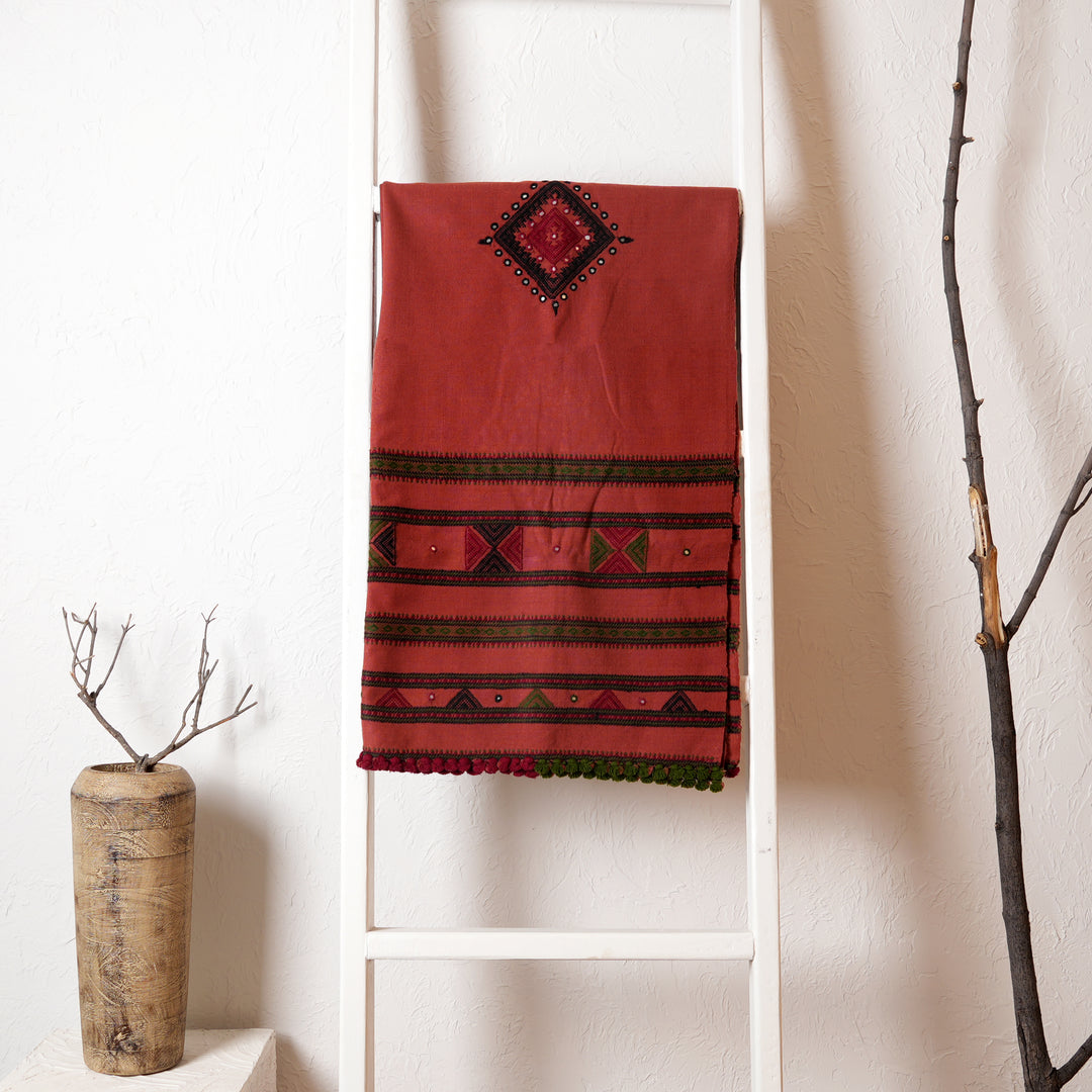 Kutch Handloom Woolen Shawl: Rustic Elegance from Gujarat