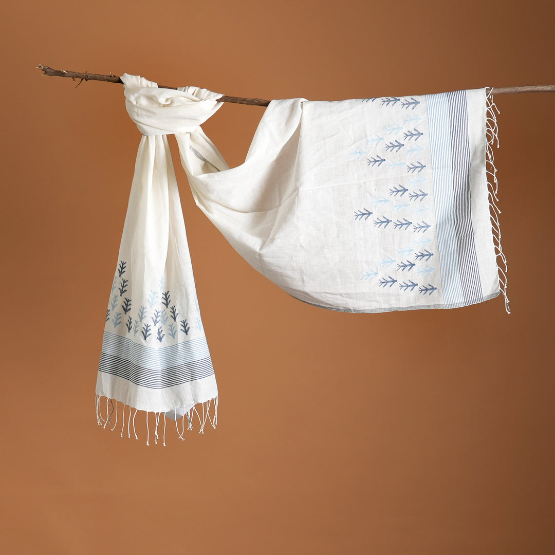 Handspun Cotton Jamdani Stole – Sustainable Style with Timeless Grace