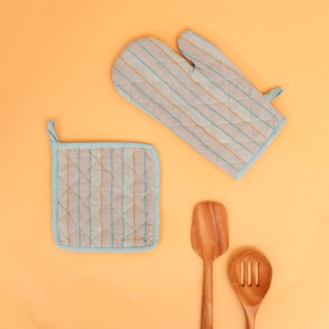 Quilted Cotton Oven Mitt & Pot Holder Set for Safe Cooking
