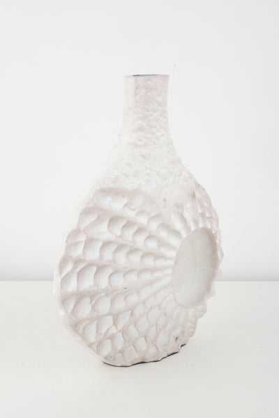 Seashell Serenity Coastal Vase | Elegant Ceramic for Coastal Decor