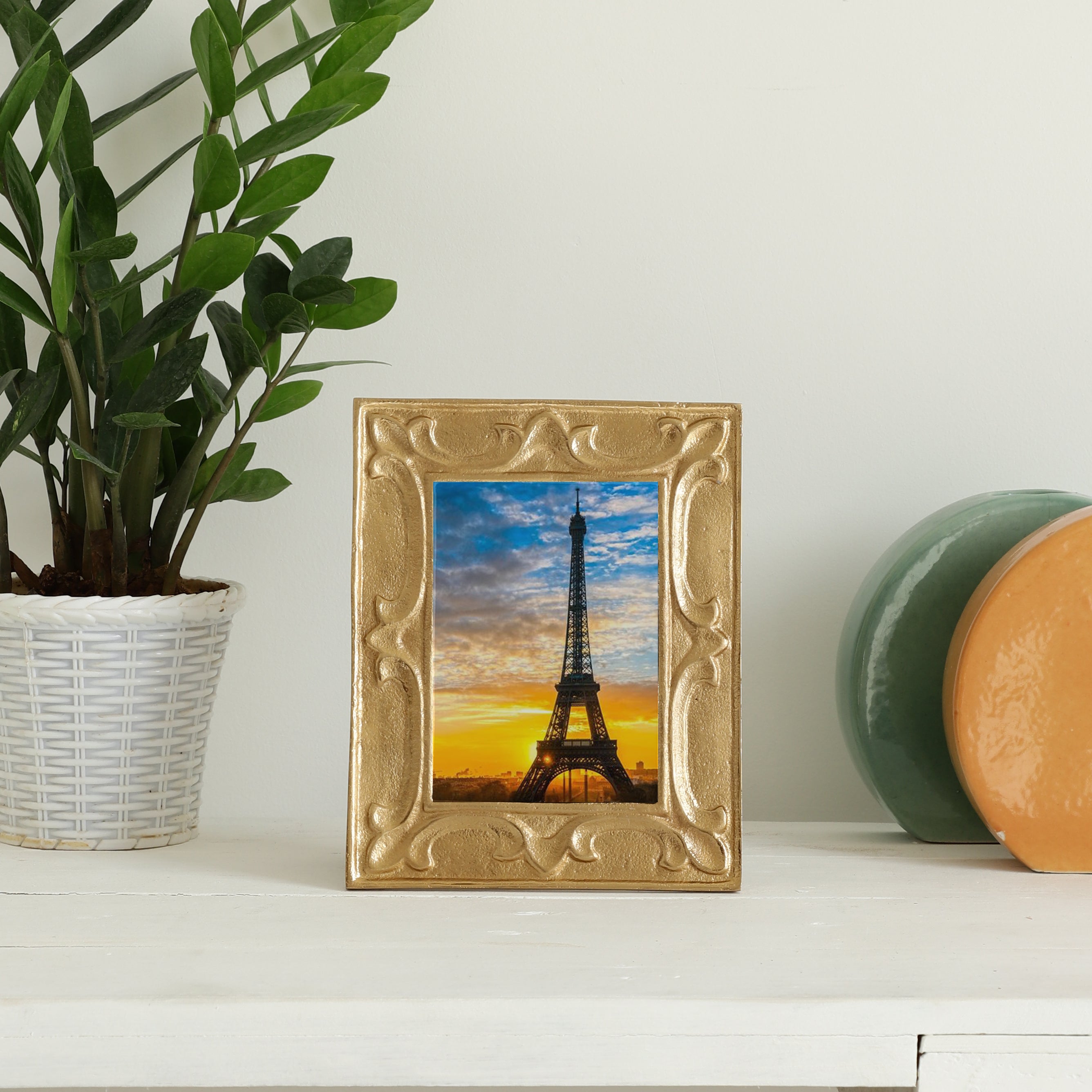 Leaf Pattern Photo Frame Gold Large Size