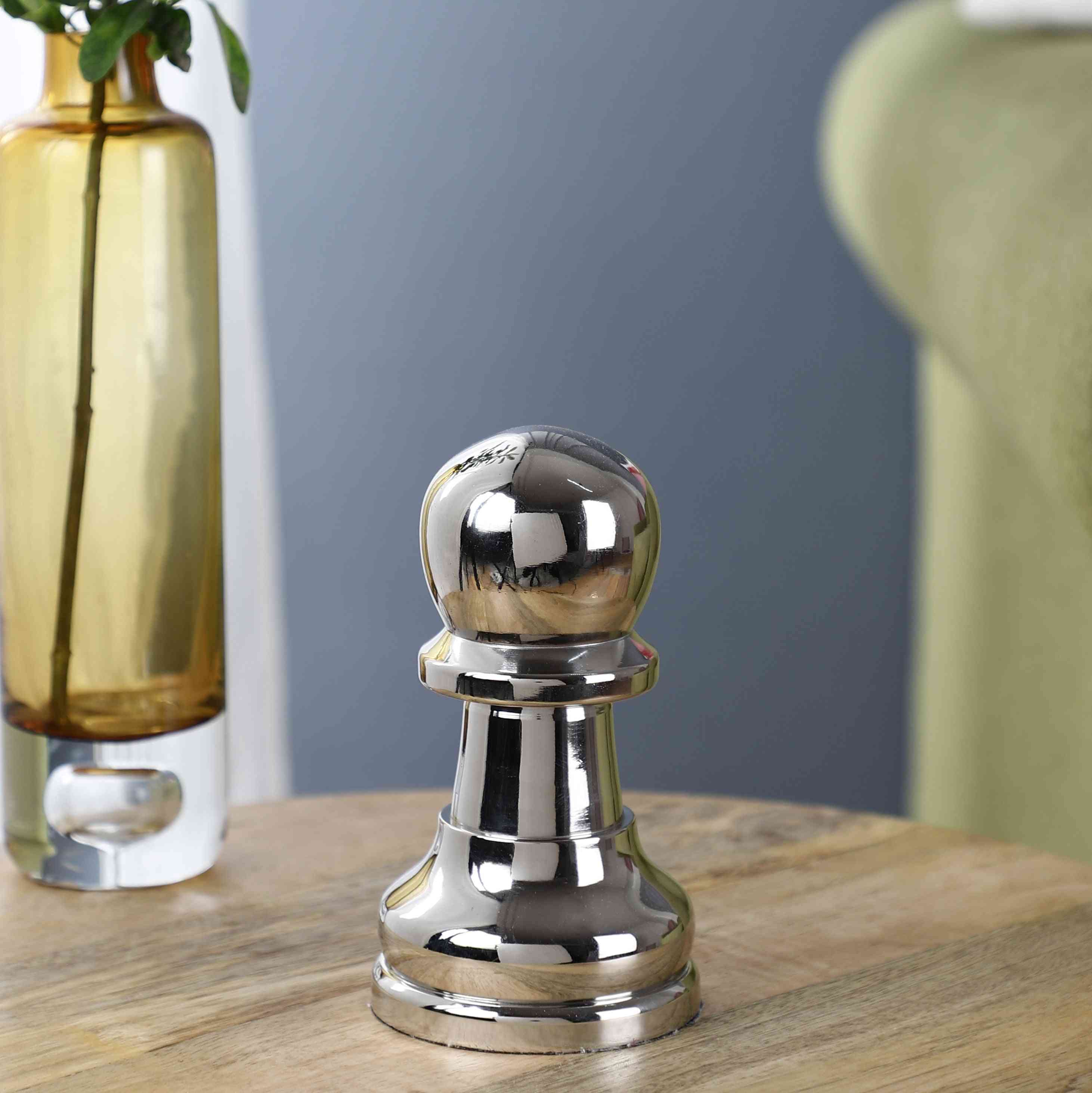 Chessmaster Luxe Strategy Decor | Artisanal Figurine for Any Space
